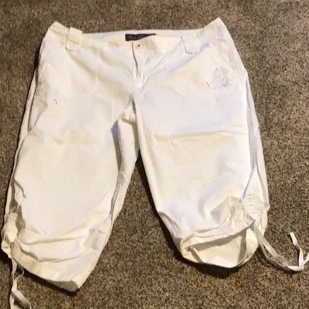 Women’s capris